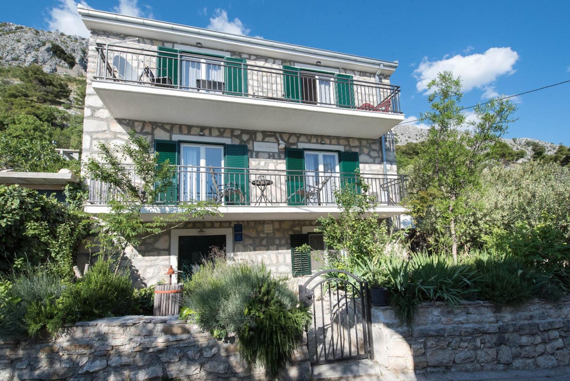 Villa Danica On The Hills, Seaview โปดสตรานา ภายนอก รูปภาพ