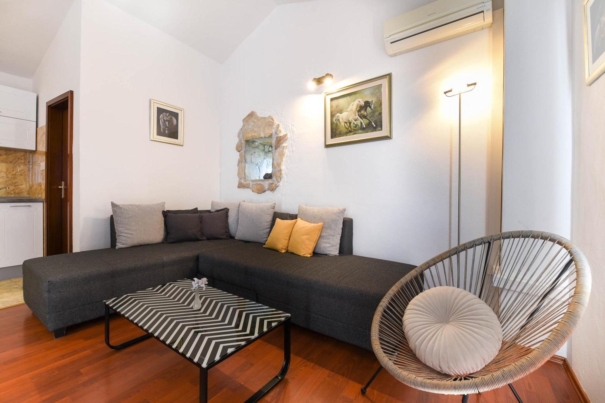 Villa Danica On The Hills, Seaview โปดสตรานา ภายนอก รูปภาพ